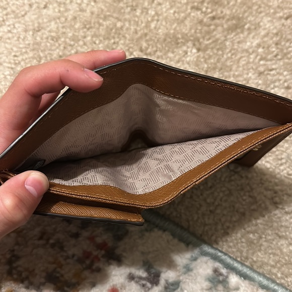 Michael Kors Wallet - Picture 3 of 6